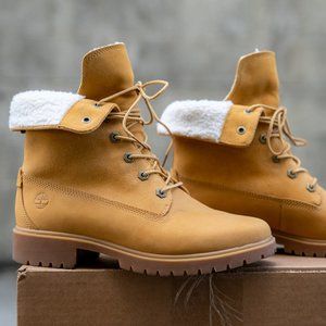 Timberland Teddy Fleece Boot Size 9